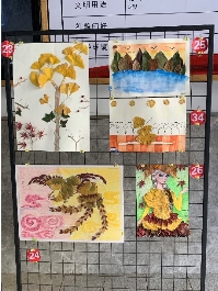 墙上挂着一幅画&#xA;&#xA;中度可信度描述已自动生成