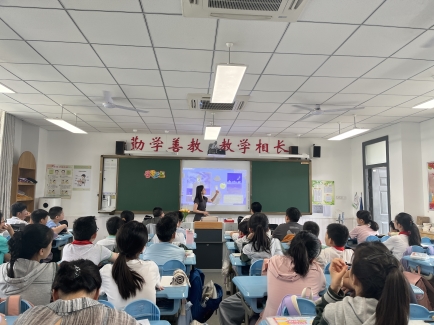 王婷上课1