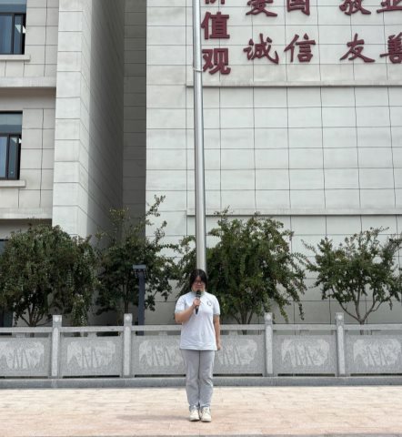 C:/Users/HP/Desktop/德育处活动及照片/升旗仪式/第3周/E33A3A6EC85BC0D6C5880346AC4D3660.pngE33A3A6EC85BC0D6C5880346AC4D3660