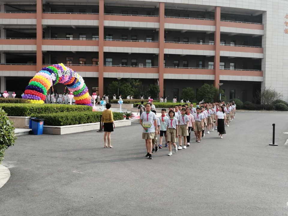 0C2BFE077A36D6B6EC1ED395F64164AA.jpg